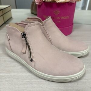 Ecco Women's Blush Ankle Booties